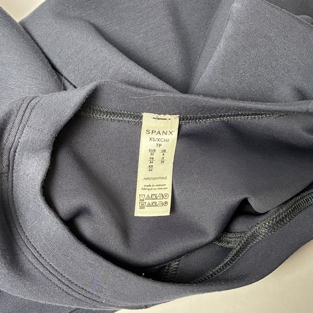 Spanx AirEssentials Crewneck Sweatshirt XS – Smoke - Picture 6 of 7